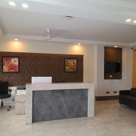 Hotel The Luxem - Behind Ibis Hotel Gurugram Γκουργκάον Εξωτερικό φωτογραφία